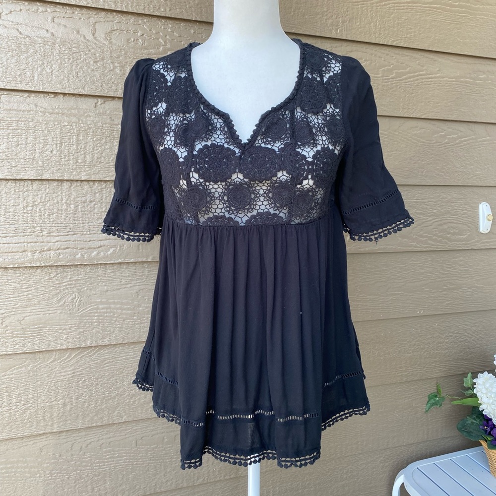 Knox Rose black lace embroidered womens blouse